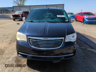 2011 Chrysler Town & Country Limited z VIN 2A4RR6DG8BR749266, wystawiony jako Copart lot #52408075 z przebiegiem 249 634 mil mil oraz Szkoda całkowita • Salvage title. Historia ofert i sprzedaży dostępna na DreamBid. Obrazek 5.
