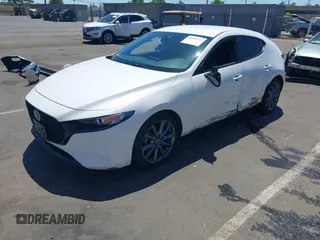 2021 Mazda 3 Select z VIN JM1BPAKLXM1321304, wystawiony jako IAAI lot #42289747 z przebiegiem Nie podano mil oraz . Historia ofert i sprzedaży dostępna na DreamBid. Obrazek 2.