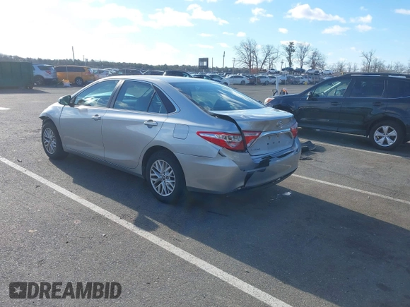 2017 Toyota Camry XLE with VIN 4T1BF1FK8HU675469, listed as a IAAI auction lot 41578198 with 172,230 mi miles and . Bid and sale history available at carsss.com. Image 3.