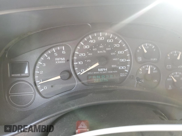 2002 Chevrolet Avalanche z VIN 3GNEC13T92G147979, wystawiony jako Copart lot #59163765 z przebiegiem 221 296 mil mil oraz Czysty tytuł • Clean title. Historia ofert i sprzedaży dostępna na DreamBid. Obrazek 9.