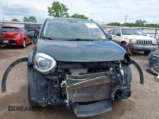2016 FIAT 500X Lounge z VIN ZFBCFYDT3GP393494, wystawiony jako IAAI lot #42208957 z przebiegiem 93 462 mil mil oraz . Historia ofert i sprzedaży dostępna na DreamBid. Obrazek 13.