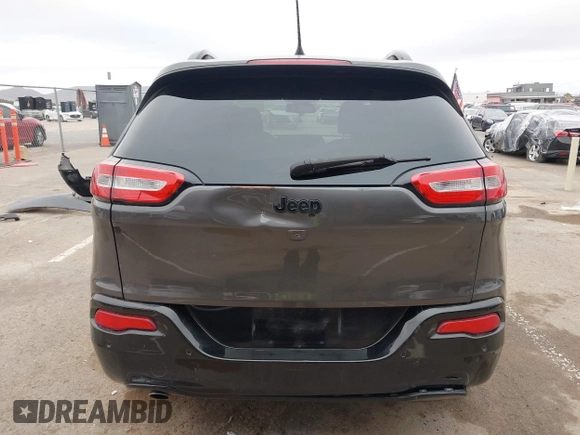 2018 Jeep Cherokee Latitude with VIN 1C4PJLCB1JD588916, listed as a IAAI auction lot 41019397 with 135,929 mi miles. Bid and sale history available at carsss.com. Image 16.
