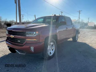 2018 Chevrolet Silverado 1500 LT with VIN 3GCUKRECXJG257926, listed as a Copart auction lot 52463635 with 272,996 mi miles and Clean Title. Bid and sale history available at carsss.com. Image 2.