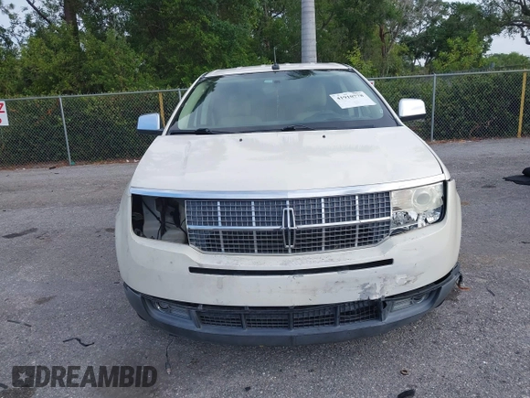 2008 Lincoln MKX with VIN 2LMDU68C98BJ40078, listed as a IAAI auction lot 41910778 with 213,209 mi miles. Bid and sale history available at carsss.com. Image 6.