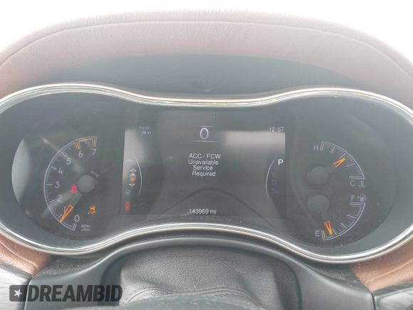 2015 Jeep Grand Cherokee Summit z VIN 1C4RJFJT0FC674494, wystawiony jako IAAI lot #42056835 z przebiegiem 143 969 mil mil oraz . Historia ofert i sprzedaży dostępna na DreamBid. Obrazek 7.