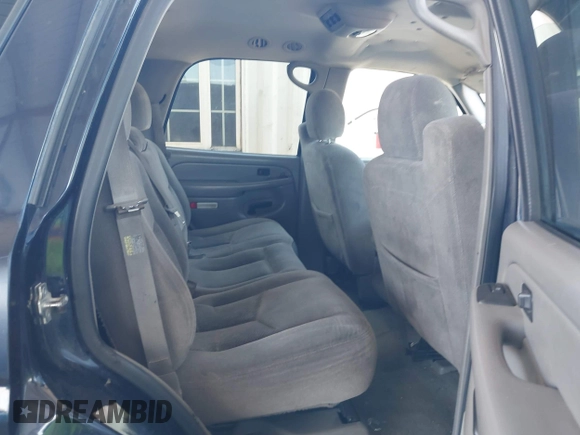 2005 Chevrolet Tahoe LS with VIN 1GNEC13V25R164239, listed as a IAAI auction lot 42180273 with 221,542 mi miles and . Bid and sale history available at DreamBid. Image 8.