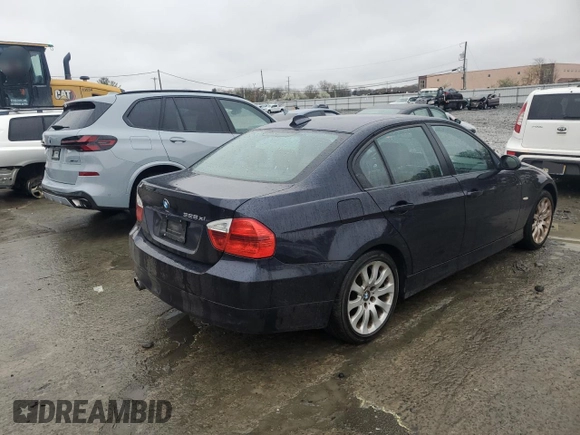 2008 BMW 3 Series 328xi z VIN WBAVC93558K039883, wystawiony jako Copart lot #52003785 z przebiegiem 162 015 mil mil oraz Szkoda całkowita • Salvage title. Historia ofert i sprzedaży dostępna na DreamBid. Obrazek 3.
