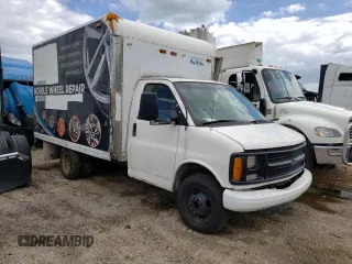 1999 Chevrolet Express Commercial E23 with VIN 1GBHG31R9X1028241, listed as a Copart auction lot 59120343 with 186,513 mi miles and Non Repairable. Bid and sale history available at carsss.com. Image 4.