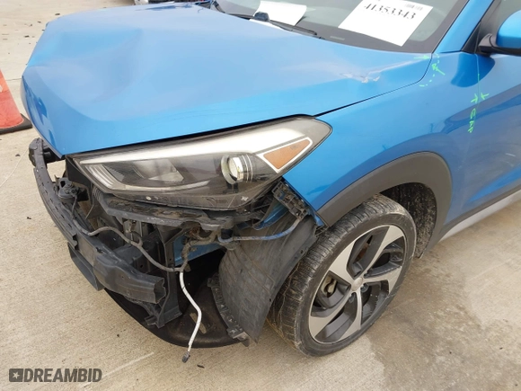 2017 Hyundai Tucson Value with VIN KM8J33A20HU474754, listed as a IAAI auction lot 41353343 with 152,897 mi miles. Bid and sale history available at carsss.com. Image 6.