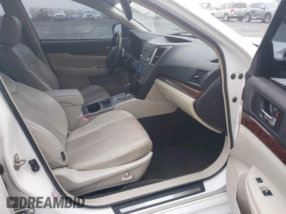 2014 Subaru Legacy Limited z VIN 4S3BMBL6XE3023395, wystawiony jako IAAI lot #41336584 z przebiegiem 112 898 mil mil oraz . Historia ofert i sprzedaży dostępna na DreamBid. Obrazek 5.