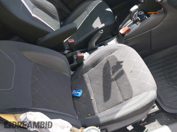 2019 Nissan Kicks SV with VIN 3N1CP5CUXKL518775, listed as a IAAI auction lot 41935426 with 37,822 mi miles and . Bid and sale history available at DreamBid. Image 5.