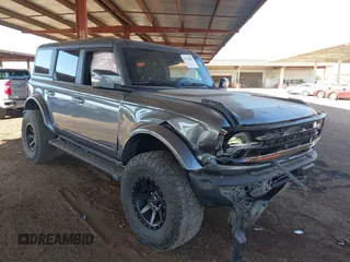 2022 Ford Bronco with VIN 1FMEE5BP6NLB09658, listed as a IAAI auction lot 41338084 with 36,308 mi miles. Bid and sale history available at carsss.com. Image 1.
