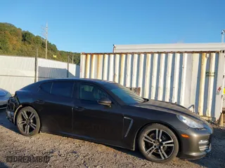 2013 Porsche Panamera with VIN WP0AA2A75DL014389, listed as a IAAI auction lot 40541878 with 67,119 mi miles. Bid and sale history available at carsss.com. Image 14.