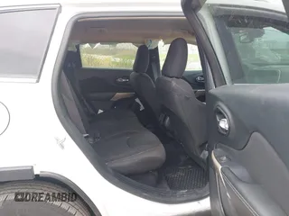 2017 Jeep Cherokee Latitude с VIN 1C4PJMCB7HW613130, выставлен на аукционе IAAI как лот 42147951 с пробегом 123 163 миль миль и . История ставок и продаж доступна на DreamBid. Изображение 8.