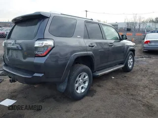 2018 Toyota 4Runner SR5 z VIN JTEZU5JR2J5175663, wystawiony jako IAAI lot #41798215 z przebiegiem 123 000 mil mil oraz . Historia ofert i sprzedaży dostępna na DreamBid. Obrazek 4.