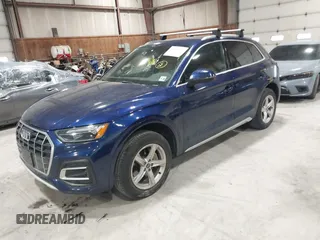 2021 Audi Q5 Premium with VIN WA1AAAFY5M2060669, listed as a IAAI auction lot 41485633 with 31,182 mi miles. Bid and sale history available at carsss.com. Image 19.