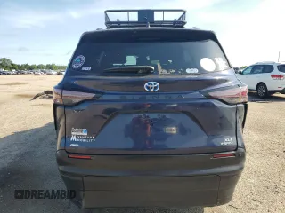 2024 Toyota Sienna XLE with VIN 5TDJSKFC5RS117675, listed as a Copart auction lot 59959235 with 21,541 mi miles and Non repairable. Bid and sale history available at DreamBid. Image 6.