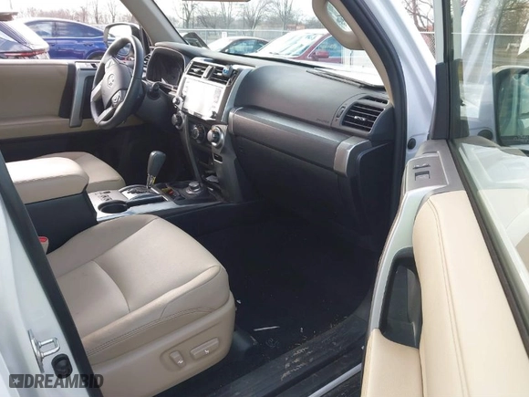 2024 Toyota 4Runner SR5 Premium with VIN JTENU5JR6R6278704, listed as a IAAI auction lot 41215563 with 12,802 mi miles. Bid and sale history available at carsss.com. Image 5.