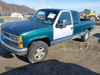 1997 Chevrolet Silverado 1500 with VIN 2GCEK19R5V1186749, listed as a IAAI auction lot 41738002 with 235,184 mi miles and . Bid and sale history available at DreamBid. Image 2.