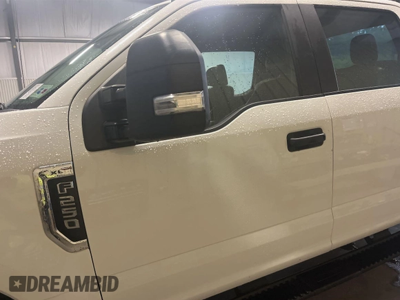 2019 Ford F-250 XL z VIN 1FT7W2B68KEF37148, wystawiony jako IAAI lot #42569097 z przebiegiem 201 085 mil mil oraz . Historia ofert i sprzedaży dostępna na DreamBid. Obrazek 8.