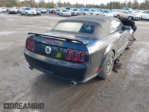 2007 Ford Mustang GT Deluxe with VIN 1ZVFT85H875335046, listed as a IAAI auction lot 41211492 with 108,509 mi miles and . Bid and sale history available at carsss.com. Image 4.