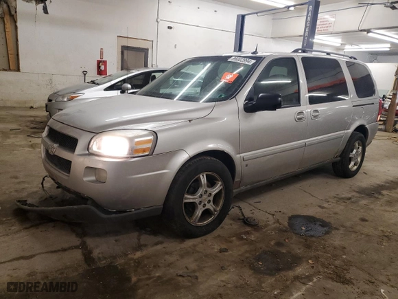 2006 Chevrolet Uplander LT w/1LT with VIN 1GNDV33L26D201868, listed as a Copart auction lot 86002994 with 235,113 mi miles and Salvage Title. Bid and sale history available at carsss.com. Image 1.