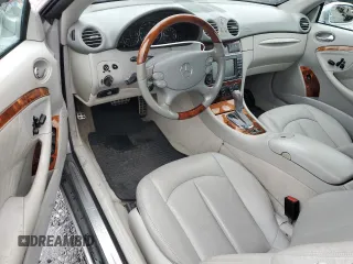 2005 Mercedes-Benz CLK 320 z VIN WDBTK65G85T035650, wystawiony jako Copart lot #55612865 z przebiegiem 93 588 mil mil oraz Szkoda całkowita • Salvage title. Historia ofert i sprzedaży dostępna na DreamBid. Obrazek 8.