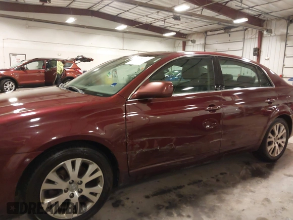 2008 Toyota Avalon XL with VIN 4T1BK36B48U316840, listed as a IAAI auction lot 41631377 with 202,094 mi miles. Bid and sale history available at carsss.com. Image 6.