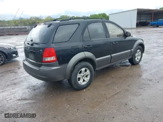 2003 Kia Sorento LX with VIN KNDJD733535047202, listed as a IAAI auction lot 42016917 with 130,050 mi miles. Bid and sale history available at carsss.com. Image 4.