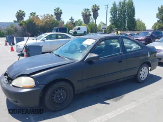 2000 Honda Civic DX z VIN 1HGEJ6224YL116656, wystawiony jako IAAI lot #42483105 z przebiegiem 265 701 mil mil oraz . Historia ofert i sprzedaży dostępna na DreamBid. Obrazek 6.
