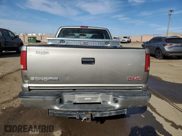 2003 GMC Sonoma with VIN 1GTCS19HX38248963, listed as a Copart auction lot 43984555 with 182,713 mi miles and Salvage Title. Bid and sale history available at DreamBid. Image 6.