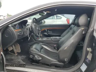 2008 Maserati GranTurismo с VIN ZAMGJ45A480034390, выставлен на аукционе Copart как лот 59290025 с пробегом 54 645 миль миль и Чистый • Clean title. История ставок и продаж доступна на DreamBid. Изображение 7.
