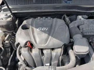 2011 Kia Optima LX with VIN KNAGM4A73B5063778, listed as a IAAI auction lot 39932051 with 143,175 mi miles. Bid and sale history available at carsss.com. Image 10.