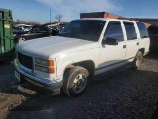 1999 GMC Yukon with VIN 1GKEC13R6XJ808715, listed as a Copart auction lot 83407094 with 340,933 mi miles and Salvage Title. Bid and sale history available at carsss.com. Image 1.