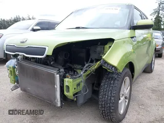 2015 Kia Soul with VIN KNDJN2A20F7801786, listed as a IAAI auction lot 41934766 with 85,251 mi miles. Bid and sale history available at carsss.com. Image 6.
