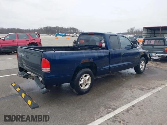 2002 Dodge Dakota with VIN 1B7GL12X32S626025, listed as a IAAI auction lot 41546565 with 269,061 mi miles and . Bid and sale history available at carsss.com. Image 4.