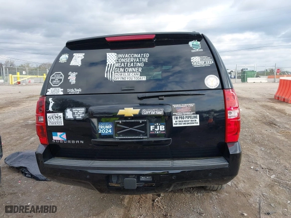2013 Chevrolet Suburban LT with VIN 1GNSKJE70DR284785, listed as a IAAI auction lot 41838484 with 113,696 mi miles. Bid and sale history available at carsss.com. Image 16.