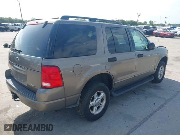 2004 Ford Explorer z VIN 1FMZU83E24UB48730, wystawiony jako IAAI lot #42007438 z przebiegiem 166 246 mil mil oraz . Historia ofert i sprzedaży dostępna na DreamBid. Obrazek 4.
