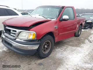 1999 Ford F-250 Work Series with VIN 1FTRX27L0XNB98915, listed as a IAAI auction lot 41564615 with NaN miles. Bid and sale history available at carsss.com. Image 18.