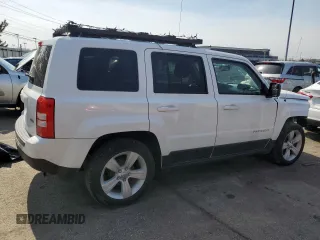 2017 Jeep Patriot High Altitude with VIN 1C4NJPFAXHD152626, listed as a Copart auction lot 47922775 with 117,574 mi miles and Salvage Title. Bid and sale history available at carsss.com. Image 3.