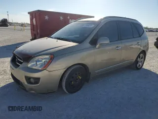2007 Kia Rondo LX with VIN KNAFG525877055077, listed as a Copart auction lot 82566404 with 110,827 mi miles and Salvage Title. Bid and sale history available at carsss.com. Image 1.