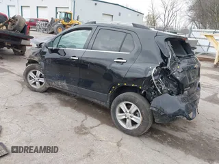 2019 Chevrolet Trax LT z VIN KL7CJPSB6KB957920, wystawiony jako IAAI lot #42011634 z przebiegiem 74 420 mil mil oraz . Historia ofert i sprzedaży dostępna na DreamBid. Obrazek 3.