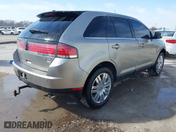 2008 Lincoln MKX with VIN 2LMDU88C48BJ11082, listed as a IAAI auction lot 41768013 with 215,549 mi miles. Bid and sale history available at carsss.com. Image 4.