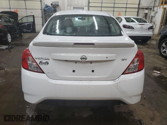 2019 Nissan Versa SV z VIN 3N1CN7AP9KL868736, wystawiony jako Copart lot #85784744 z przebiegiem 69 845 mil mil oraz Szkoda całkowita • Salvage title. Historia ofert i sprzedaży dostępna na DreamBid. Obrazek 6.
