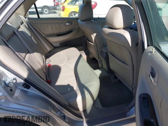 1998 Honda Accord EX z VIN 1HGCG1659WA056881, wystawiony jako IAAI lot #41688572 z przebiegiem 146 607 mil mil oraz . Historia ofert i sprzedaży dostępna na DreamBid. Obrazek 8.