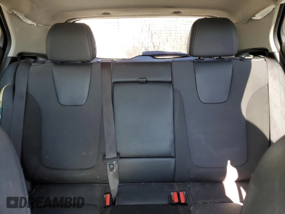 2020 Buick Encore GX Select z VIN KL4MMDSL2LB096513, wystawiony jako Copart lot #50428735 z przebiegiem 58 101 mil mil oraz Czysty tytuł • Clean title. Historia ofert i sprzedaży dostępna na DreamBid. Obrazek 10.