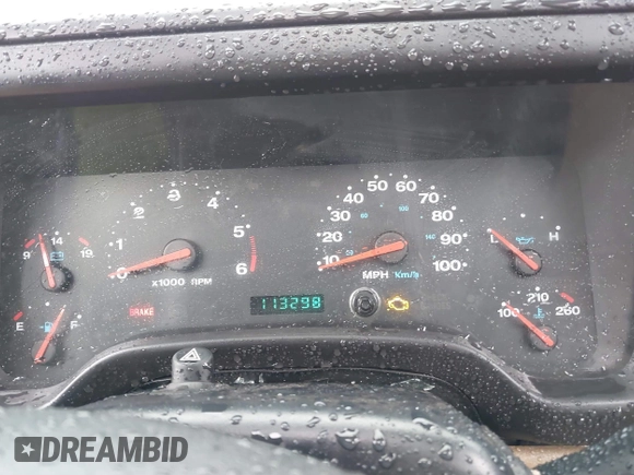 2000 Jeep Wrangler SE with VIN 1J4FA29P7YP793068, listed as a IAAI auction lot 41576287 with 113,298 mi miles. Bid and sale history available at carsss.com. Image 7.