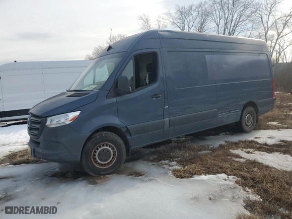 2019 Mercedes-Benz Sprinter Cargo Van with VIN WD4PF1CDXKP147167, listed as a Copart auction lot 46828455 with NaN miles and Clean Title. Bid and sale history available at carsss.com. Image 1.