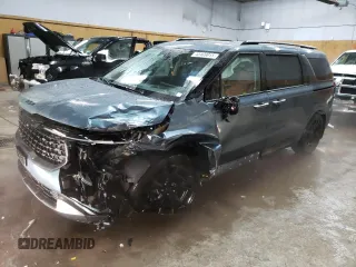 2025 Kia Carnival SX Prestige with VIN KNDNE5K33S6490347, listed as a Copart auction lot 45469015 with 5,674 mi miles and Salvage Title. Bid and sale history available at carsss.com. Image 1.