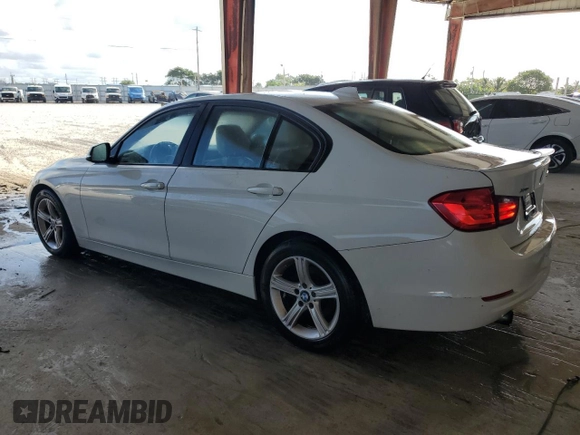 2015 BMW 3 Series 320i xDrive z VIN WBA3C3G51FNS74131, wystawiony jako Copart lot #56009775 z przebiegiem 155 617 mil mil oraz Szkoda całkowita • Salvage title. Historia ofert i sprzedaży dostępna na DreamBid. Obrazek 2.